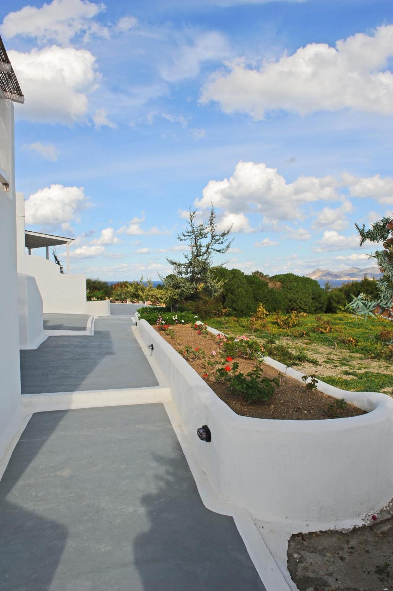 Sarakiniko View Studios Mandrakia Exterior foto