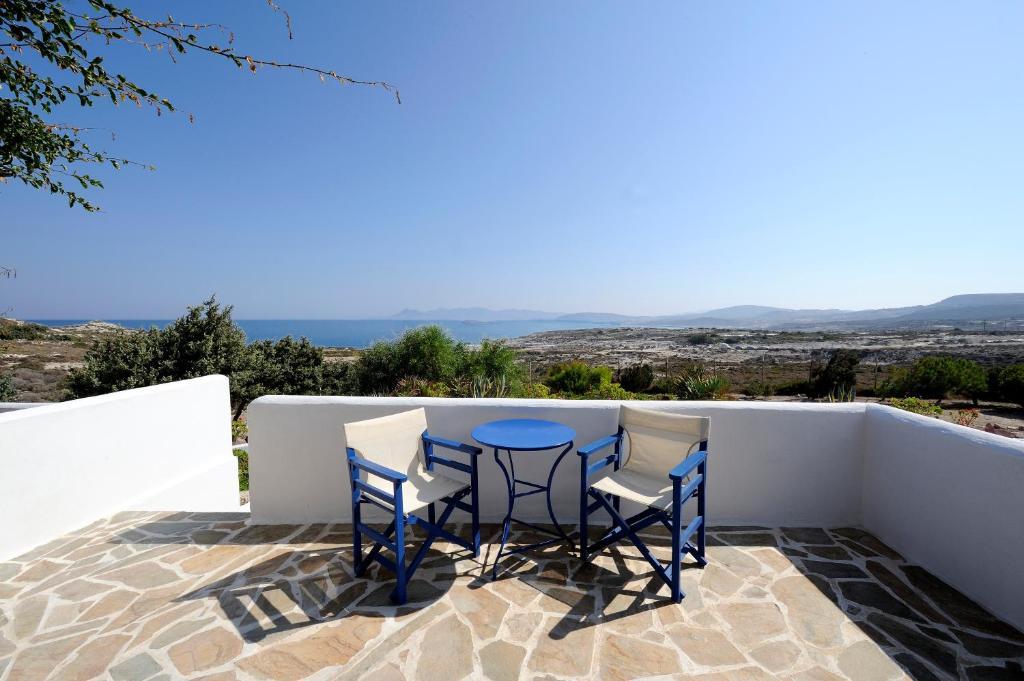Sarakiniko View Studios Mandrakia Quarto foto